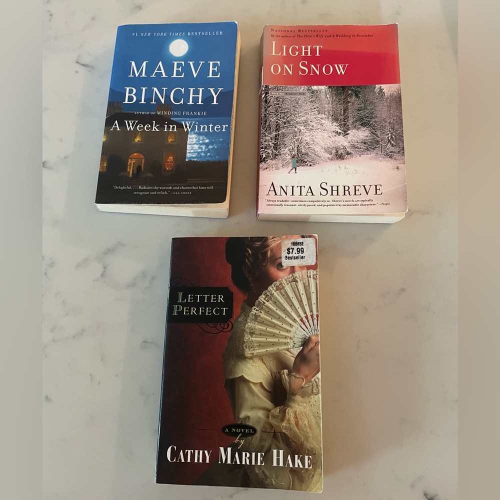 Lot Soft Cover Fiction Books
